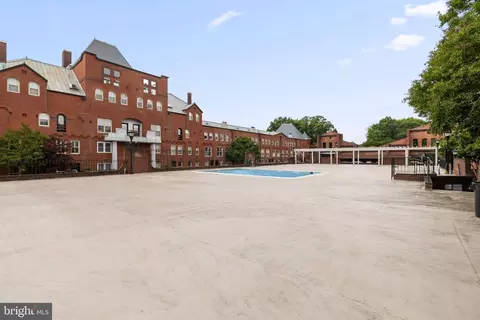 Exterior - 22 15th St NE #22, Washington, DC 20002 photo 6 of 10