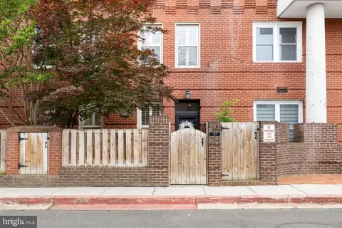 Exterior - 22 15th St NE #22, Washington, DC 20002 photo 1 of 10