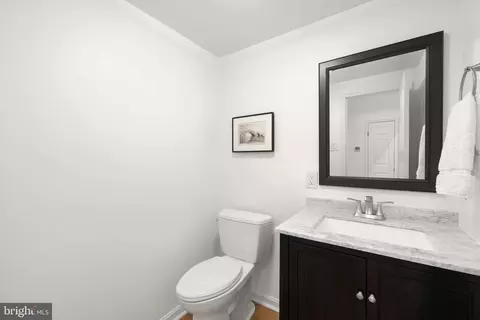 Bath - 22 15th St NE #22, Washington, DC 20002 photo 3 of 4