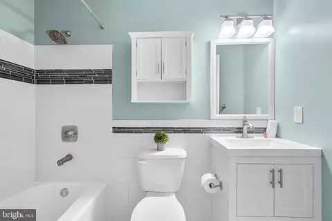 Bath - 1604 C St NE, Washington, DC 20002 photo 2 of 2