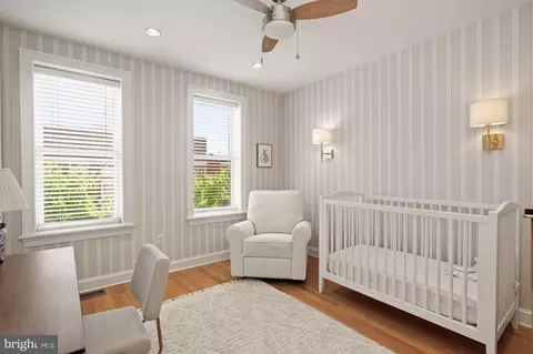 Bedroom - 3500 T St NW, Washington, DC 20007 photo 3 of 4
