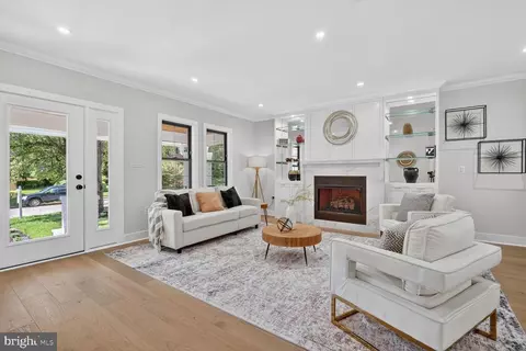 4923 Brandywine St NW, Washington, DC 20016