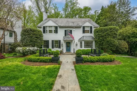 4923 Hillbrook Ln NW, Washington, DC 20016