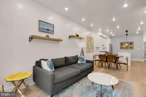 Living - 81 U St NW #A, Washington, DC 20001 photo 2 of 2