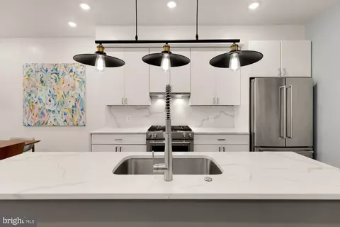 Kitchen - 81 U St NW #A, Washington, DC 20001 photo 1 of 3