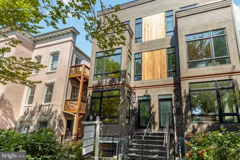 Exterior - 81 U St NW #A, Washington, DC 20001 photo 6 of 8
