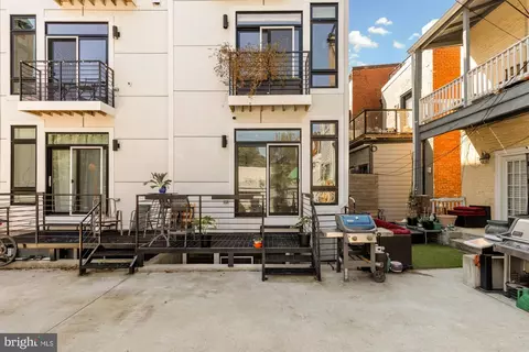 Exterior - 81 U St NW #A, Washington, DC 20001 photo 3 of 8