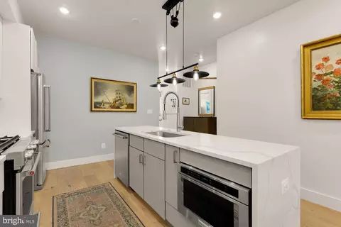Entry Way - 81 U St NW #A, Washington, DC 20001 photo 2 of 7