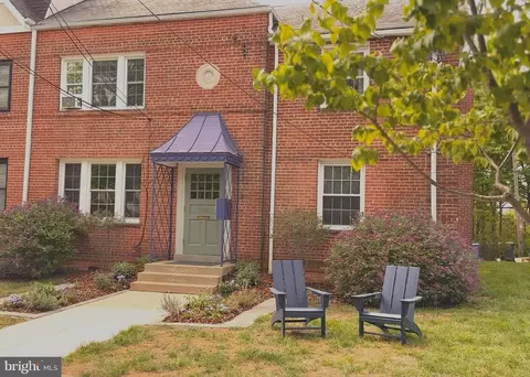 3920 W Street St NW, Washington, DC 20007