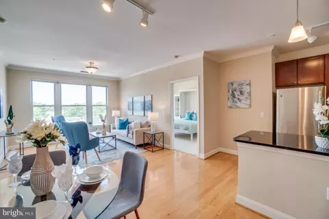 1391 Pennsylvania Ave SE #403, Washington, DC 20003