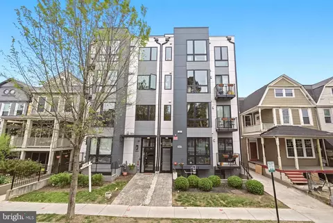 838 Varnum St NW #11, Washington, DC 20011