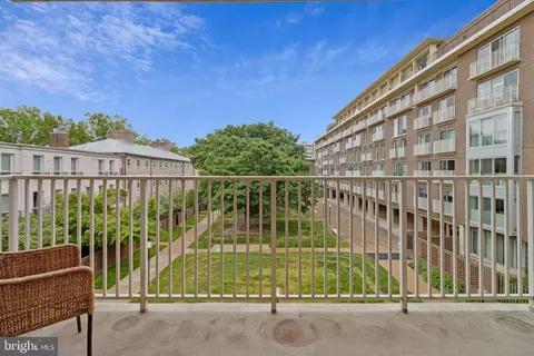 510 N Street St SW #N334, Washington, DC 20024