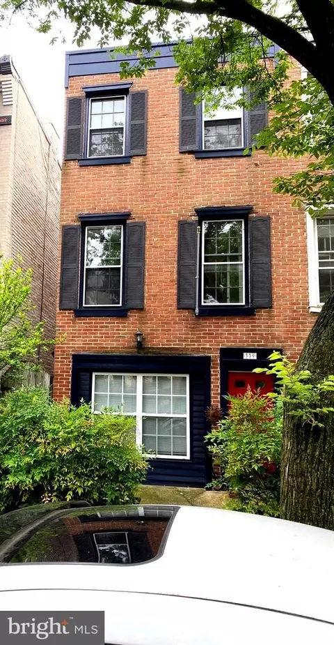 339 SE 11th St SE, Washington, DC 20003