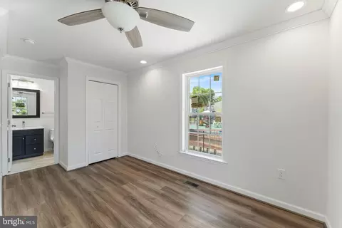 Entry Way - 5332 D St SE, Washington, DC 20019 photo 3 of 8