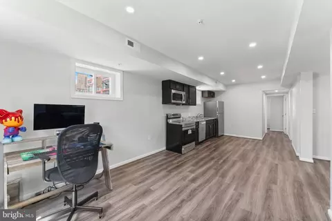 Entry Way - 5332 D St SE, Washington, DC 20019 photo 6 of 8