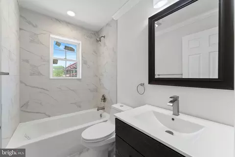 Bath - 5332 D St SE, Washington, DC 20019 photo 1 of 3