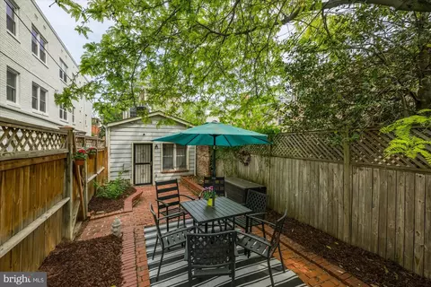 Exterior - 331 10th St SE, Washington, DC 20003 photo 3 of 3