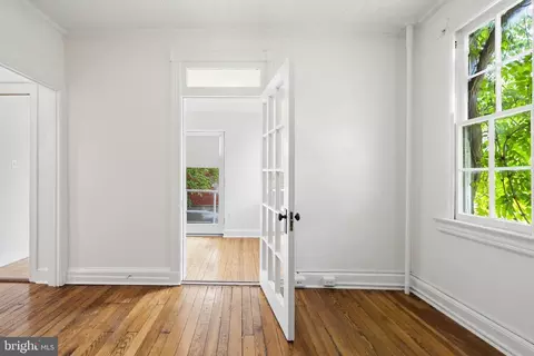 Entry Way - 400 7th St SE, Washington, DC 20003 photo 4 of 5
