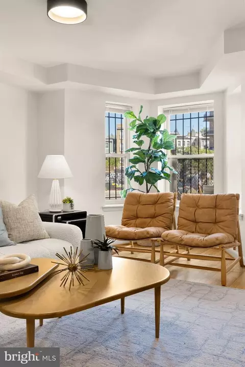 Living - 31 Florida Ave NE, Washington, DC 20002 photo 5 of 6