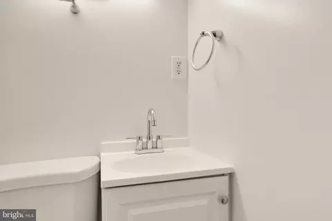 Bath - 31 Florida Ave NE, Washington, DC 20002 photo 5 of 5
