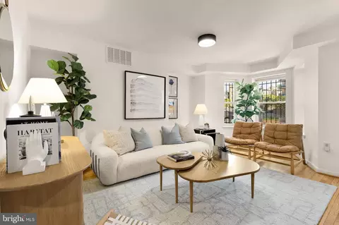 Living - 31 Florida Ave NE, Washington, DC 20002 photo 3 of 6