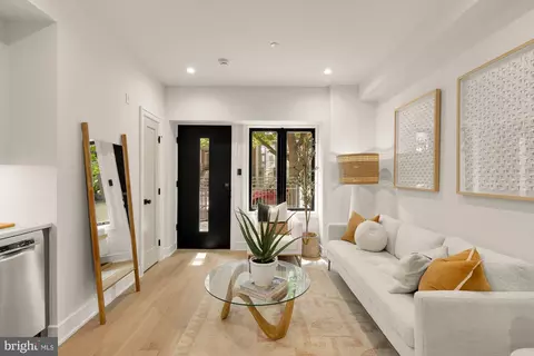 1463 Harvard St NW #3, Washington, DC 20009