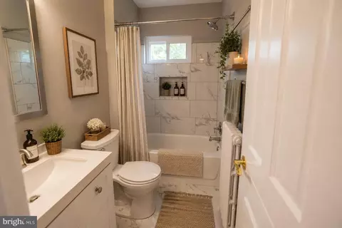 Other - 540 14th St SE, Washington, DC 20003 photo 5 of 11