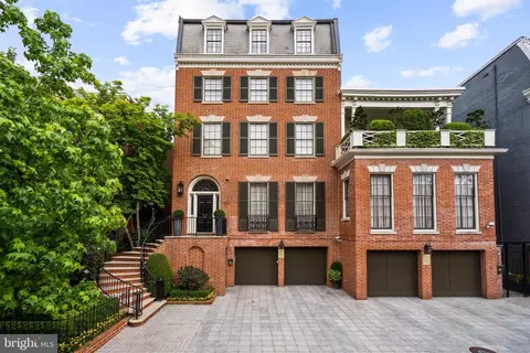 3246 N Street St NW #4-A, Washington, DC 20007