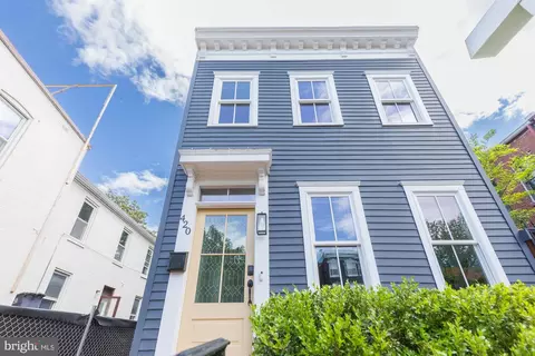 Exterior - 420 4th St SE, Washington, DC 20003 photo 2 of 4