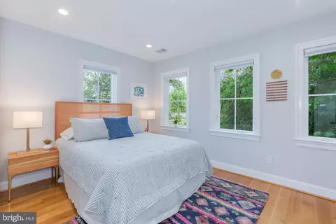 Bedroom - 420 4th St SE, Washington, DC 20003 photo 5 of 8