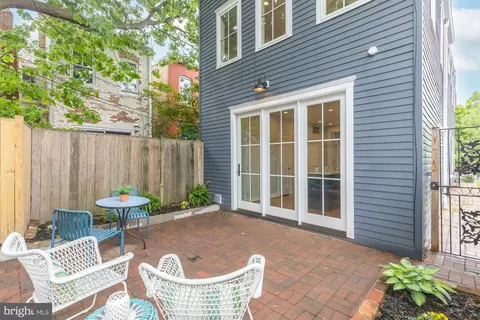 Exterior - 420 4th St SE, Washington, DC 20003 photo 4 of 4