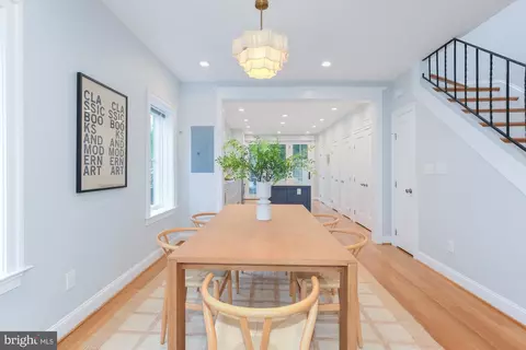 Dining - 420 4th St SE, Washington, DC 20003 photo 1 of 5