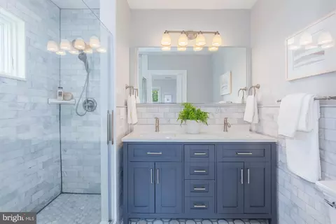 Bath - 420 4th St SE, Washington, DC 20003 photo 2 of 4