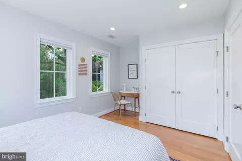 Bedroom - 420 4th St SE, Washington, DC 20003 photo 6 of 8