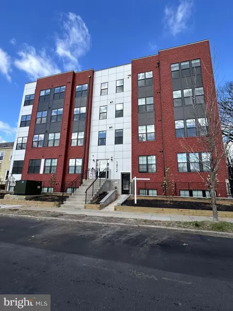 1812 H Pl NE #104, Washington, DC 20002