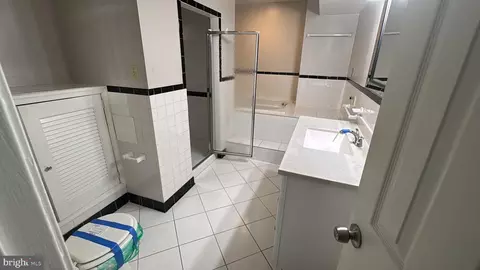 Bath - 2142 Cathedral Ave NW, Washington, DC 20008 photo 5 of 6