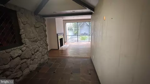 Entry Way - 2142 Cathedral Ave NW, Washington, DC 20008 photo 6 of 11