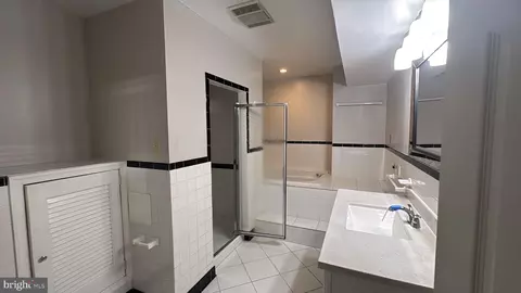 Bath - 2142 Cathedral Ave NW, Washington, DC 20008 photo 3 of 6