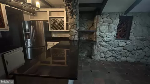 Entry Way - 2142 Cathedral Ave NW, Washington, DC 20008 photo 11 of 11
