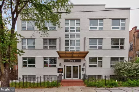 712 Marietta Pl NW #204, Washington, DC 20011