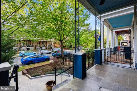 Exterior - 264 15th St SE, Washington, DC 20003 photo 1 of 4