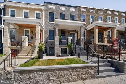 1114 Oates St NE, Washington, DC 20002