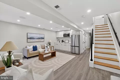 Entry Way - 1114 Oates St NE, Washington, DC 20002 photo 3 of 4