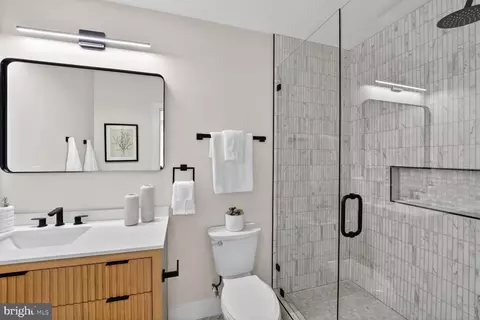 Bath - 1114 Oates St NE, Washington, DC 20002 photo 2 of 3