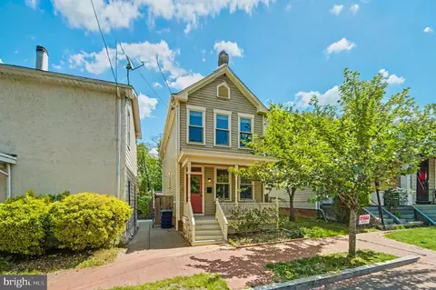 2010 14th St SE, Washington, DC 20020