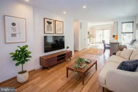 5517 7th St NW #1, Washington, DC 20011