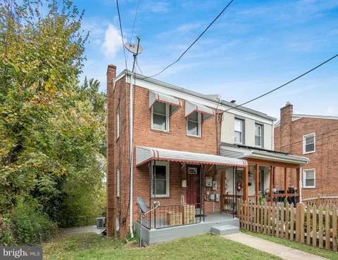 4636 A St SE, Washington, DC 20019 photo 2