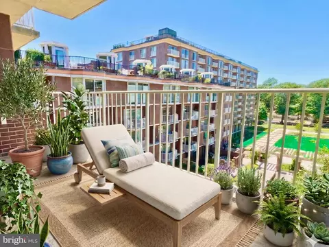 520 N Street St SW #S522, Washington, DC 20024