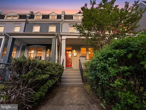 2111 4th St NE, Washington, DC 20002