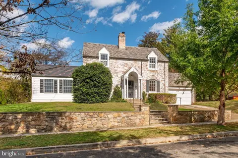 4849 Rodman St NW, Washington, DC 20016